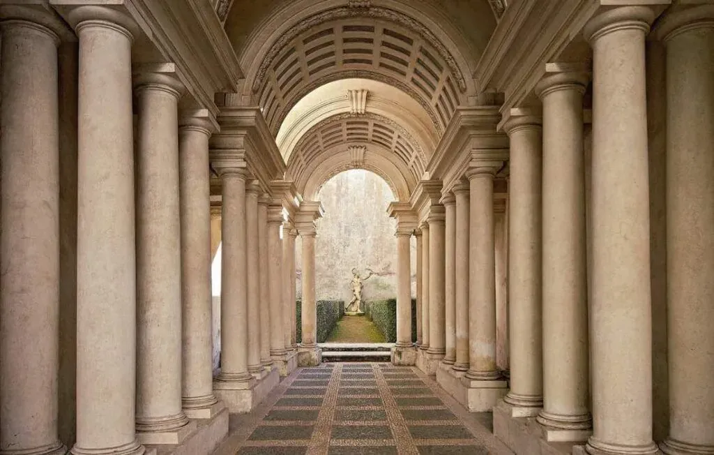 Borromini-Galleria-Spada