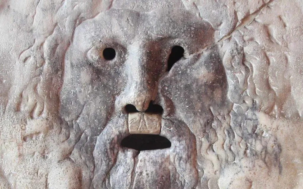 Rome_Santa_Maria_in_Cosmedin_2020_P03_Bocca_della_Verità