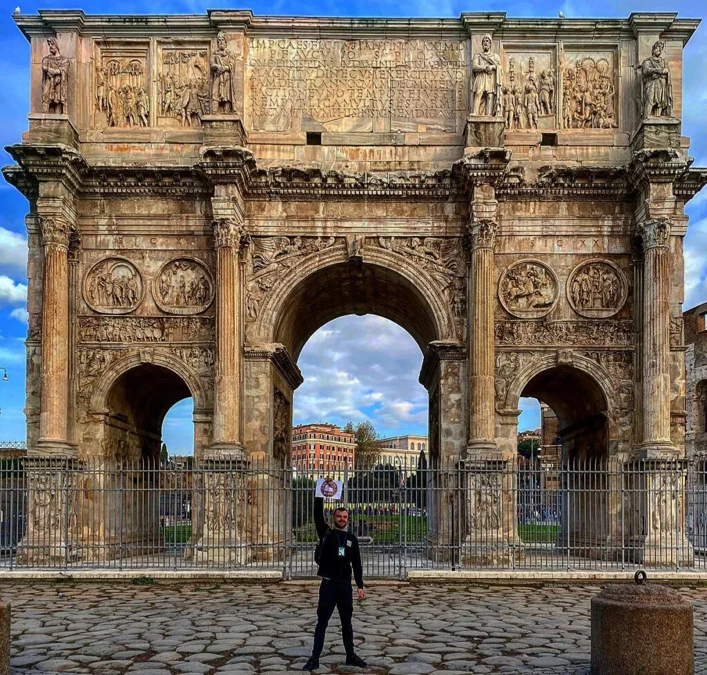 Russ at the meeting point beneath the Arch of Constantine
